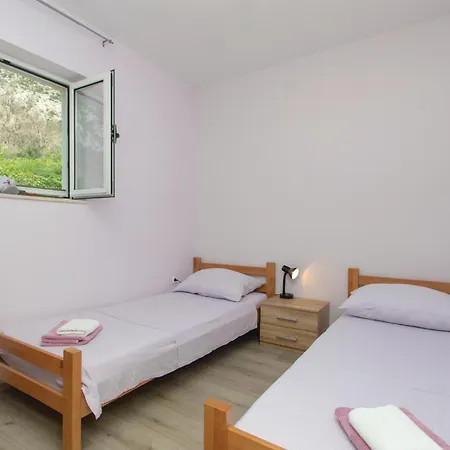 Two-bedroom In Lägenhet