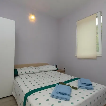 Two-bedroom In Lägenhet *