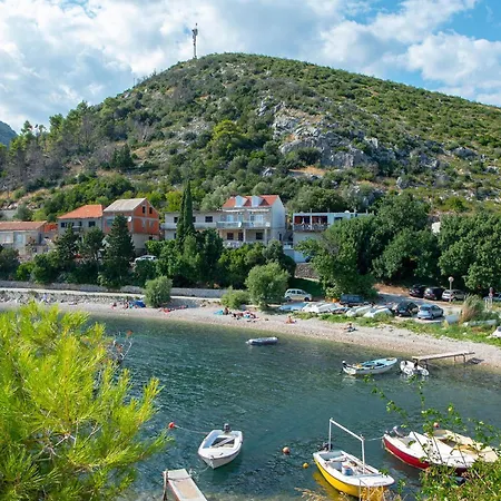 Two-bedroom In Trstenik (Dubrovnik-Neretva)